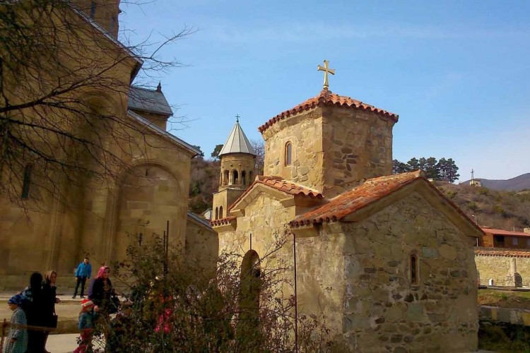 サムタブロ修道院