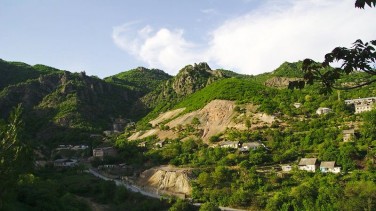 Лори Регтон, Армения