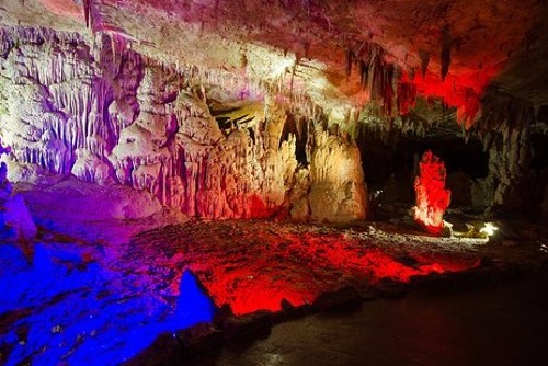 Экскурсионный тур из Батуми по Пещерам Сатаплия и Прометея 