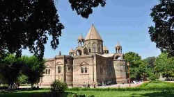 ジョージア、アルメニア＆アゼルバイジャン３ヵ国周遊の旅　７日間