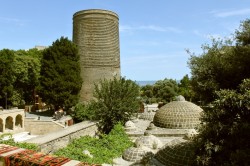 Старый и современный Баку, Горящая гора, Замок Рамана, Гобустан (5 дней)